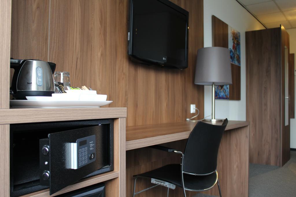 أوس City Hotel المظهر الخارجي الصورة